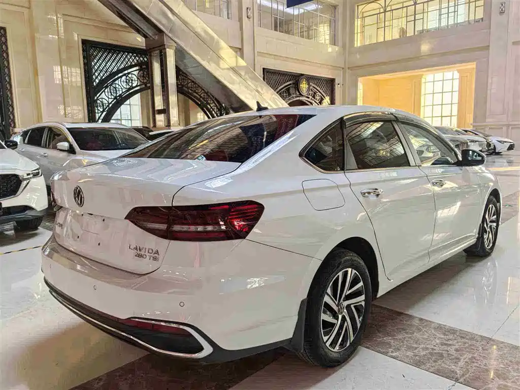 Volkswagen Lavida 2023 280TSI DSG Comfort Edition фото 21