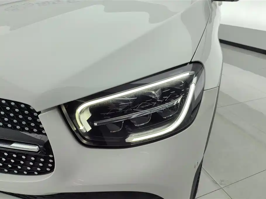Mercedes-Benz GLC Coupe 2021 2020 GLC 260 4MATIC Coupe SUV