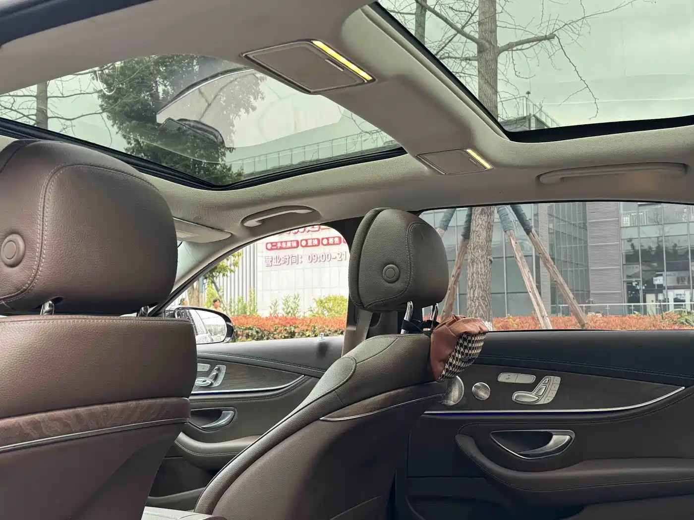 Mercedes-Benz E-Class 2023 Facelift E 300 L Luxury фото 16