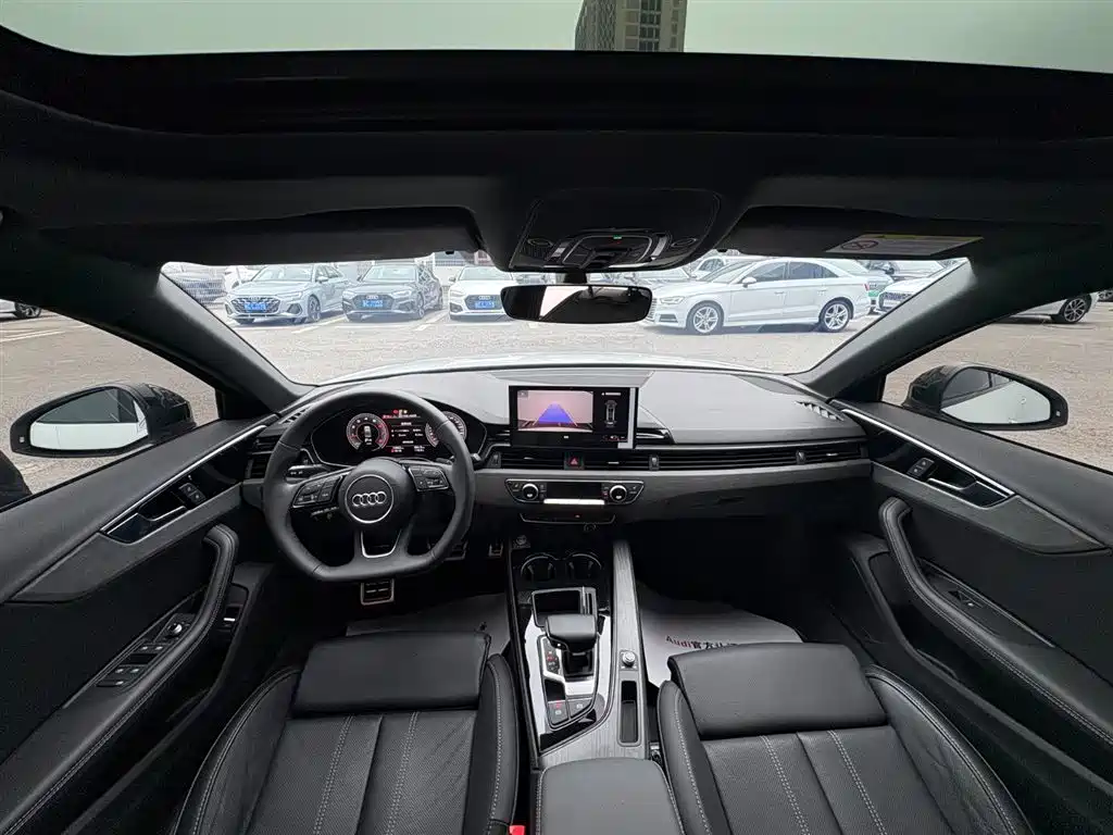 Audi A4L 2023 40 TFSI Luxury Sport фото 14