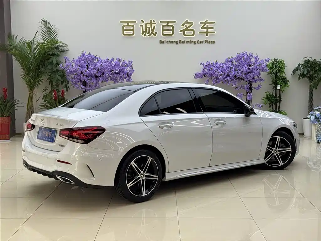 Mercedes-Benz A-Class 2020 Facelift A 220 L 4MATIC Sport Sedan фото 6