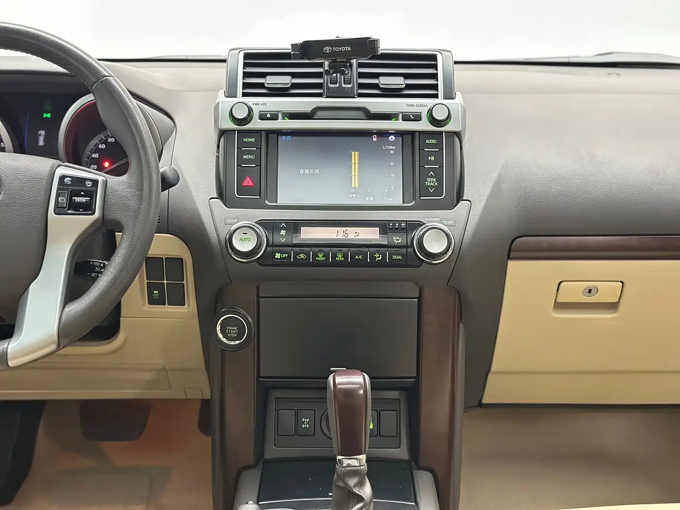 Toyota Prado 2016 3.5L Auto TX-L фото 34