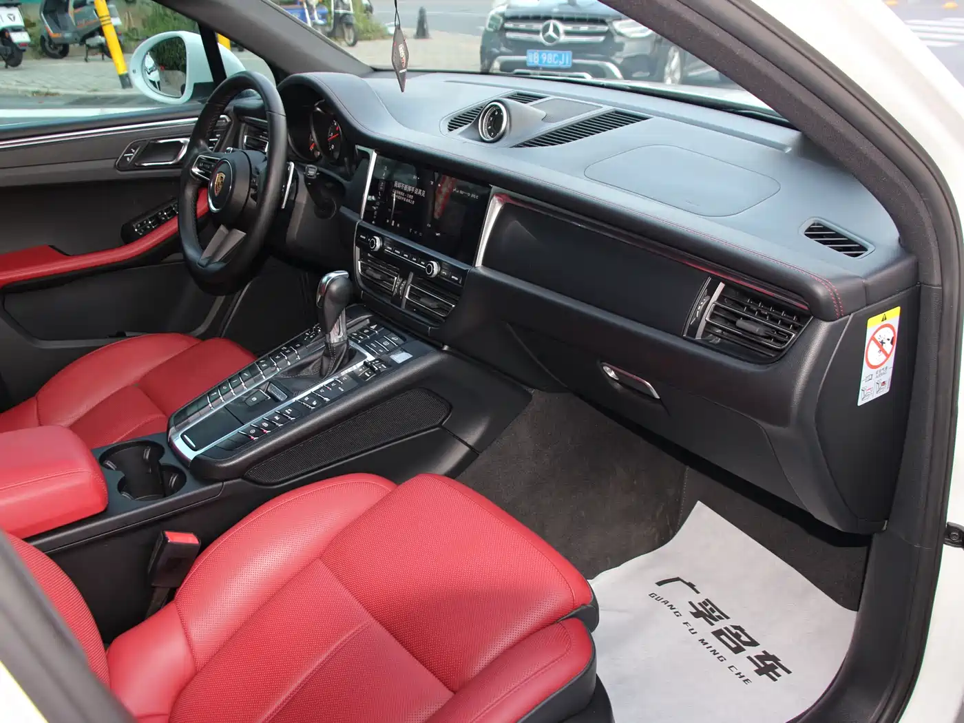 Porsche Macan 2017 Macan GTS 3.0T фото 18