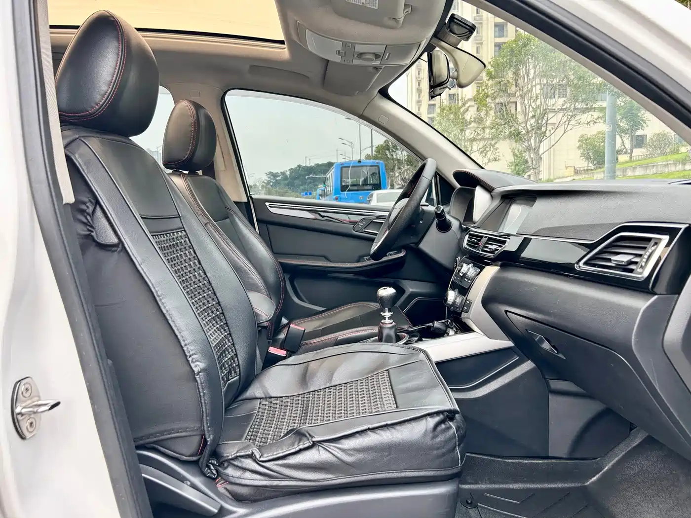 Zotye Damai X5 2016 2015 1.5T Manual Premium (China IV)