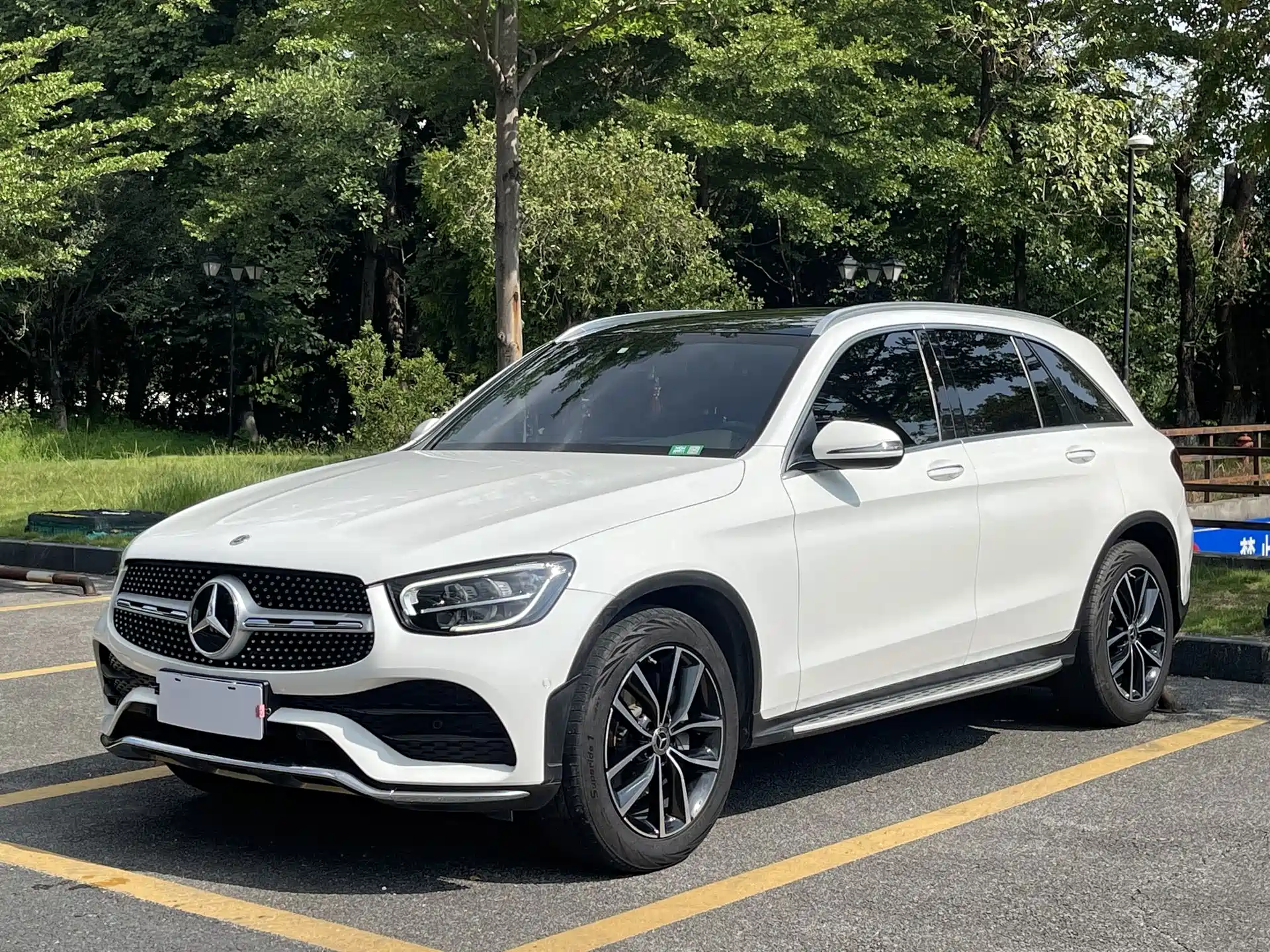 Фото 1 - Mercedes-Benz GLC