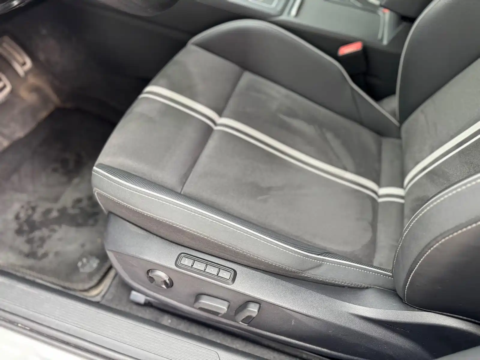 Фото 11 - Volkswagen Golf
