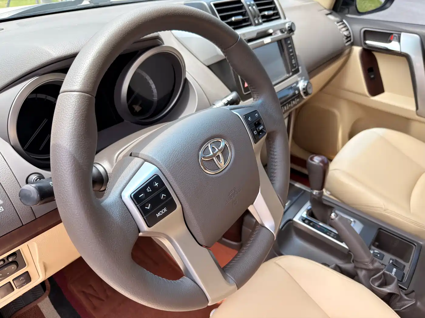 Toyota Prado 2014 4.0L Automatic TX-L NAVI фото 5