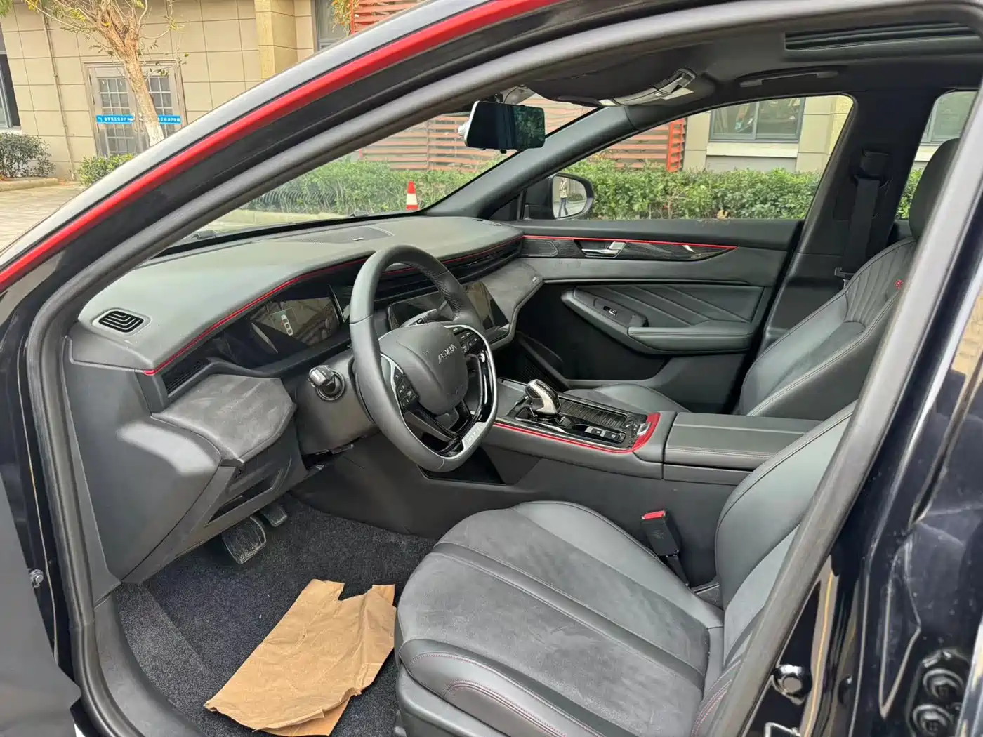 DONGFENG FENGSHEN YI HYUN MAX