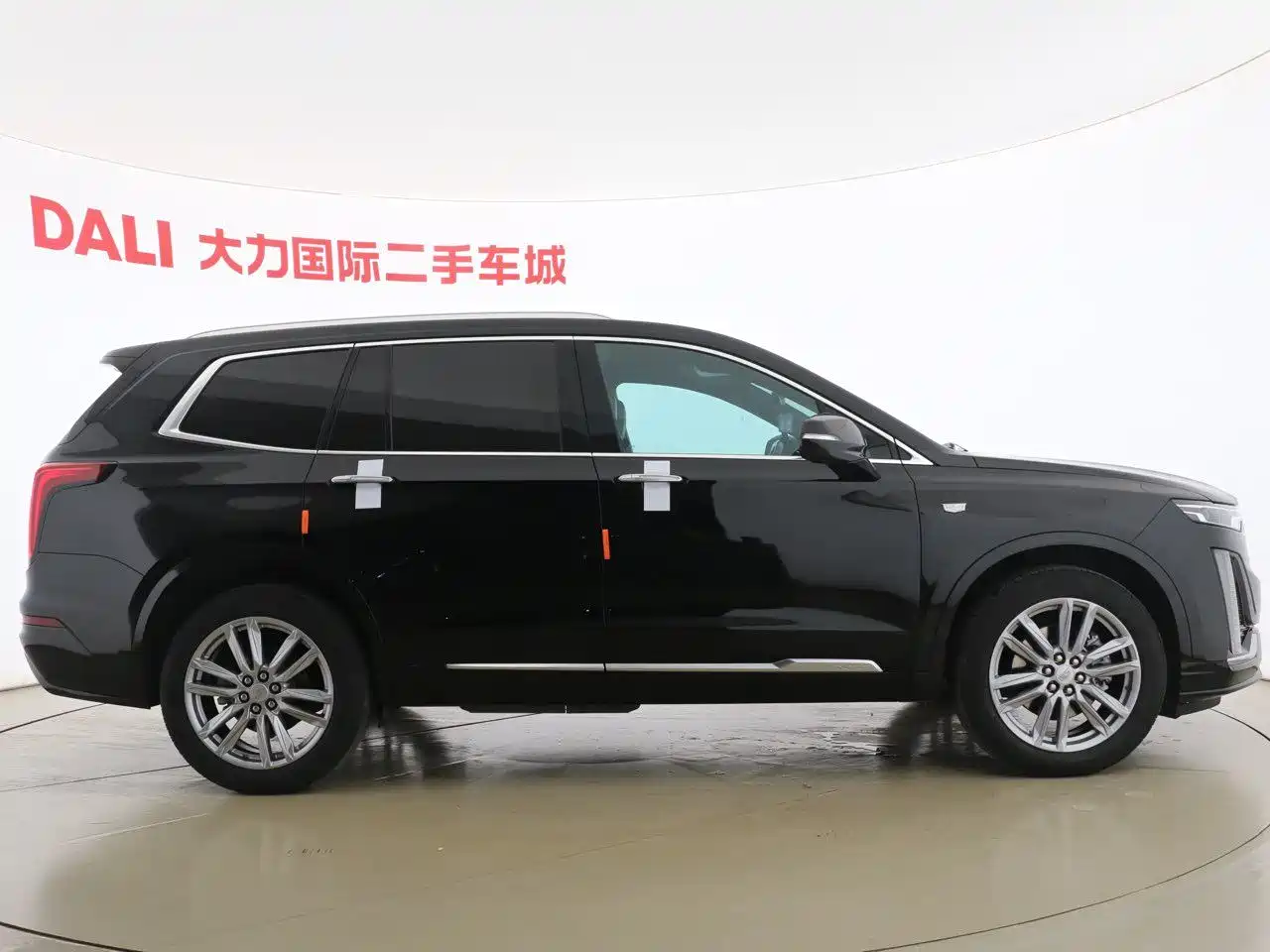 Cadillac XT6 2021 28T 6-Seater Luxury фото 13