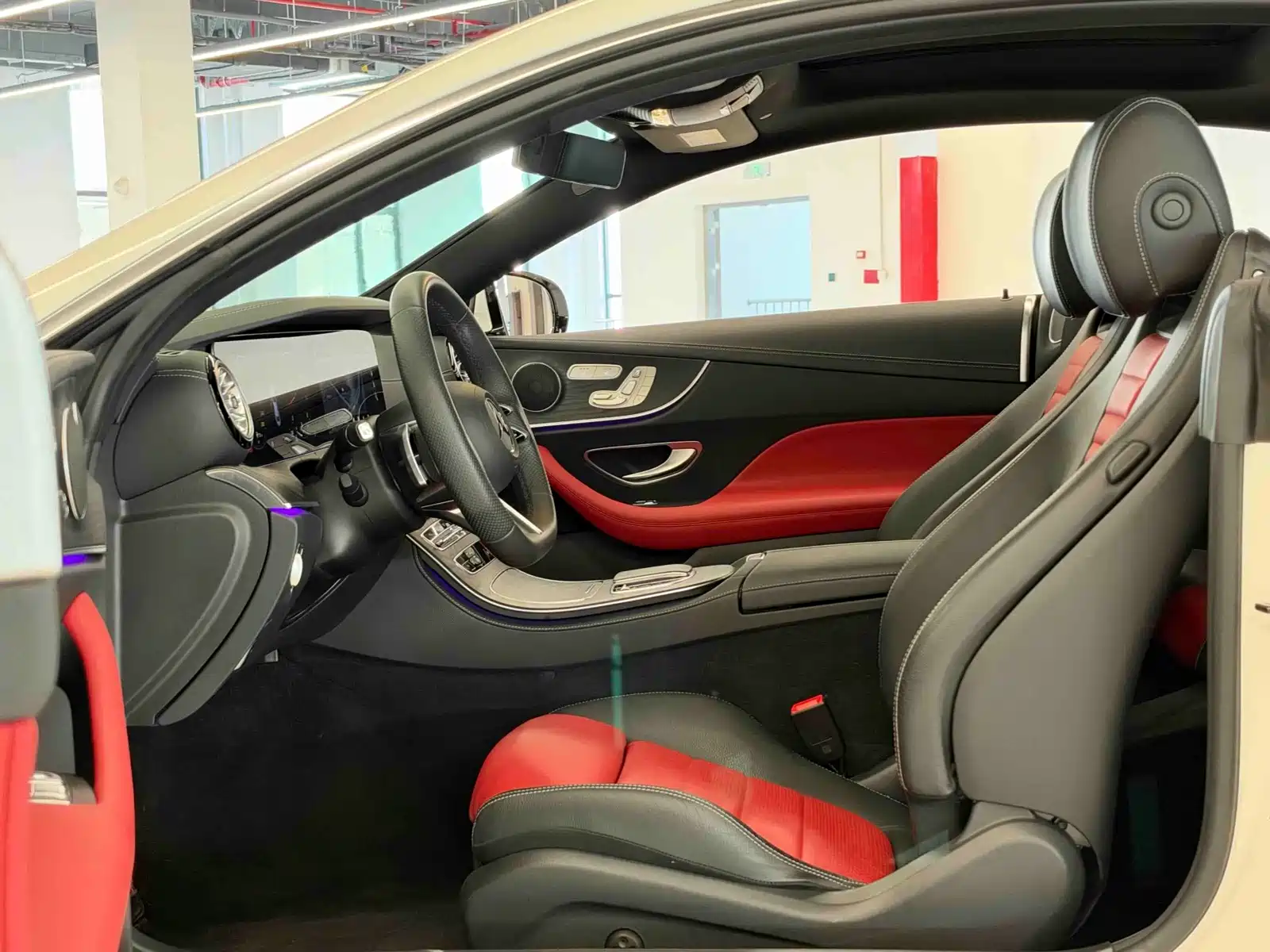 Фото 8 - Mercedes-Benz E-Class (Import)
