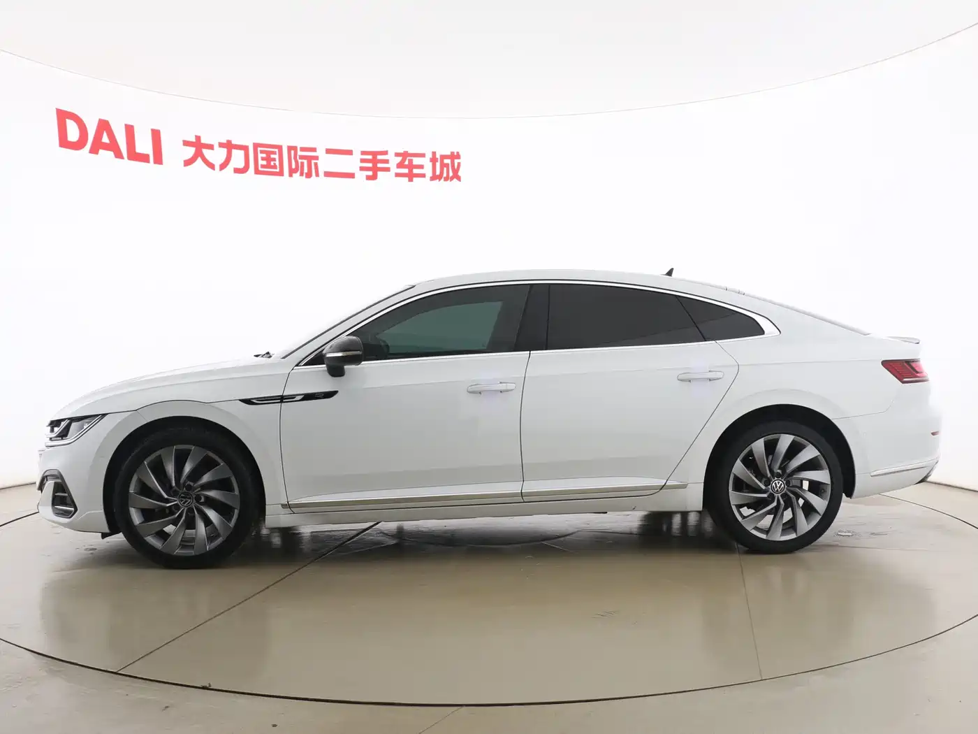Volkswagen FAW-Volkswagen CC 2021 380TSI Eye-catching Edition фото 12