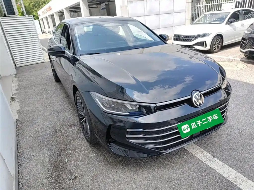 Volkswagen Passat 2025 Pro 380TSI Dragon Prestige Edition фото 4