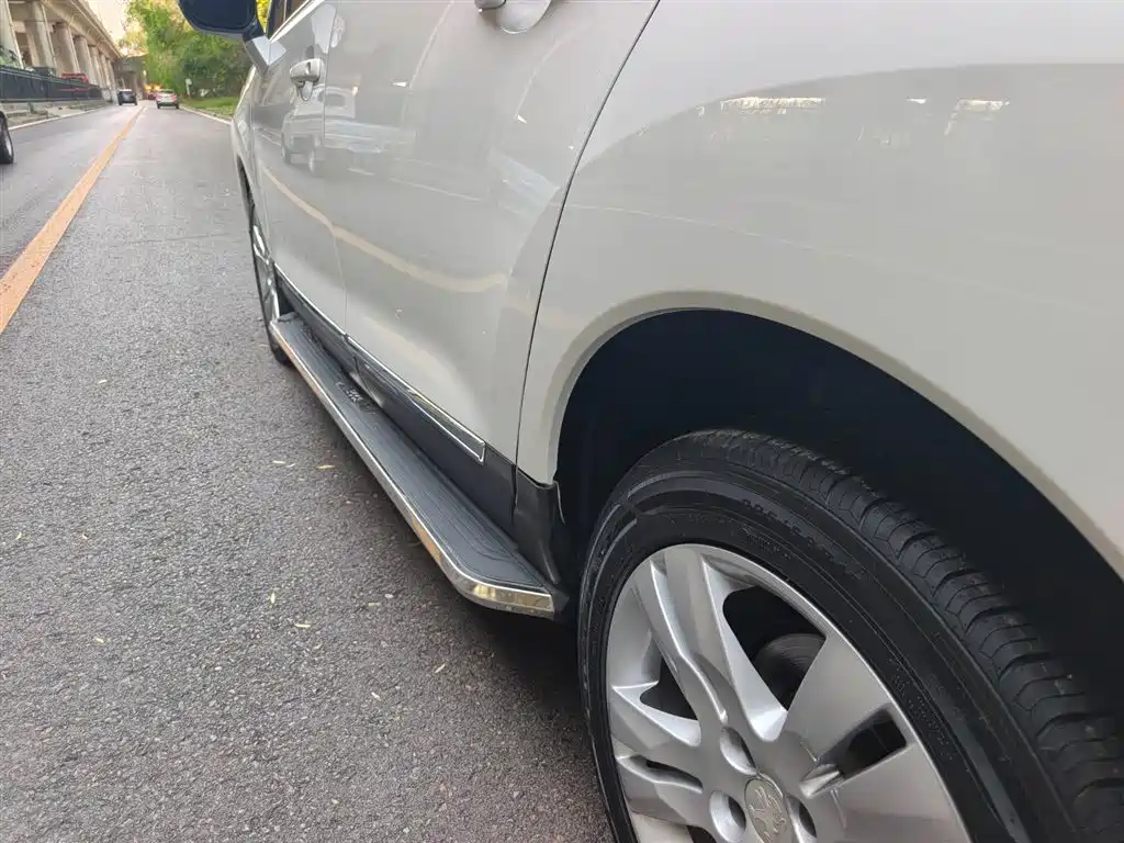 Peugeot 3008 2015 1.6THP Automatic Classic Edition фото 16