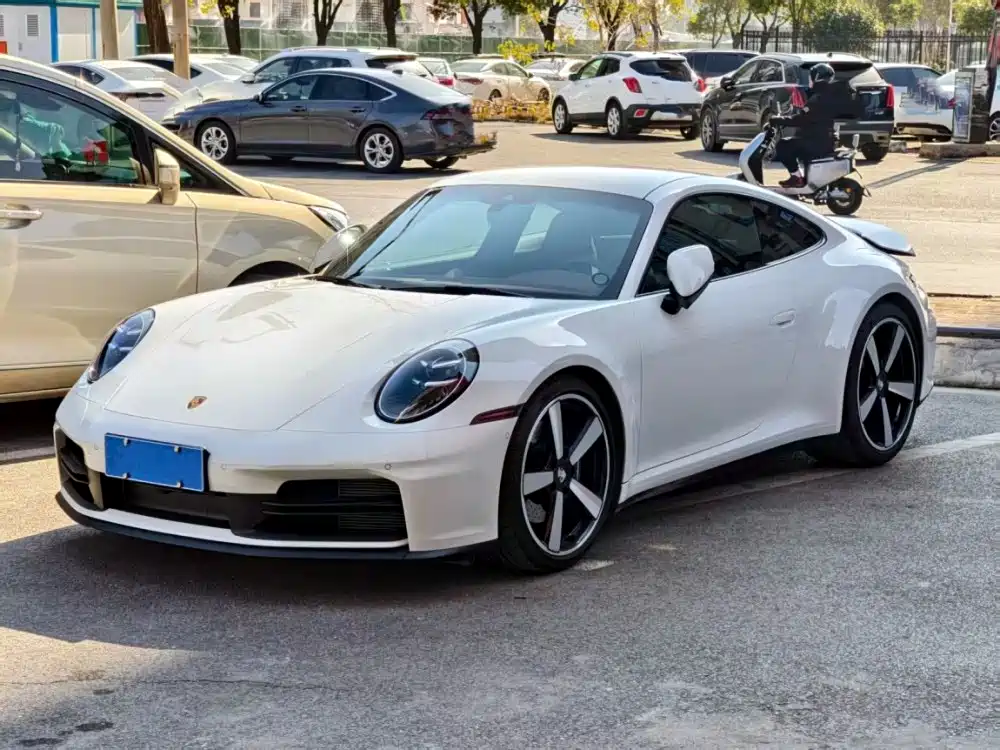 Porsche 911 2025 Carrera 3.0T