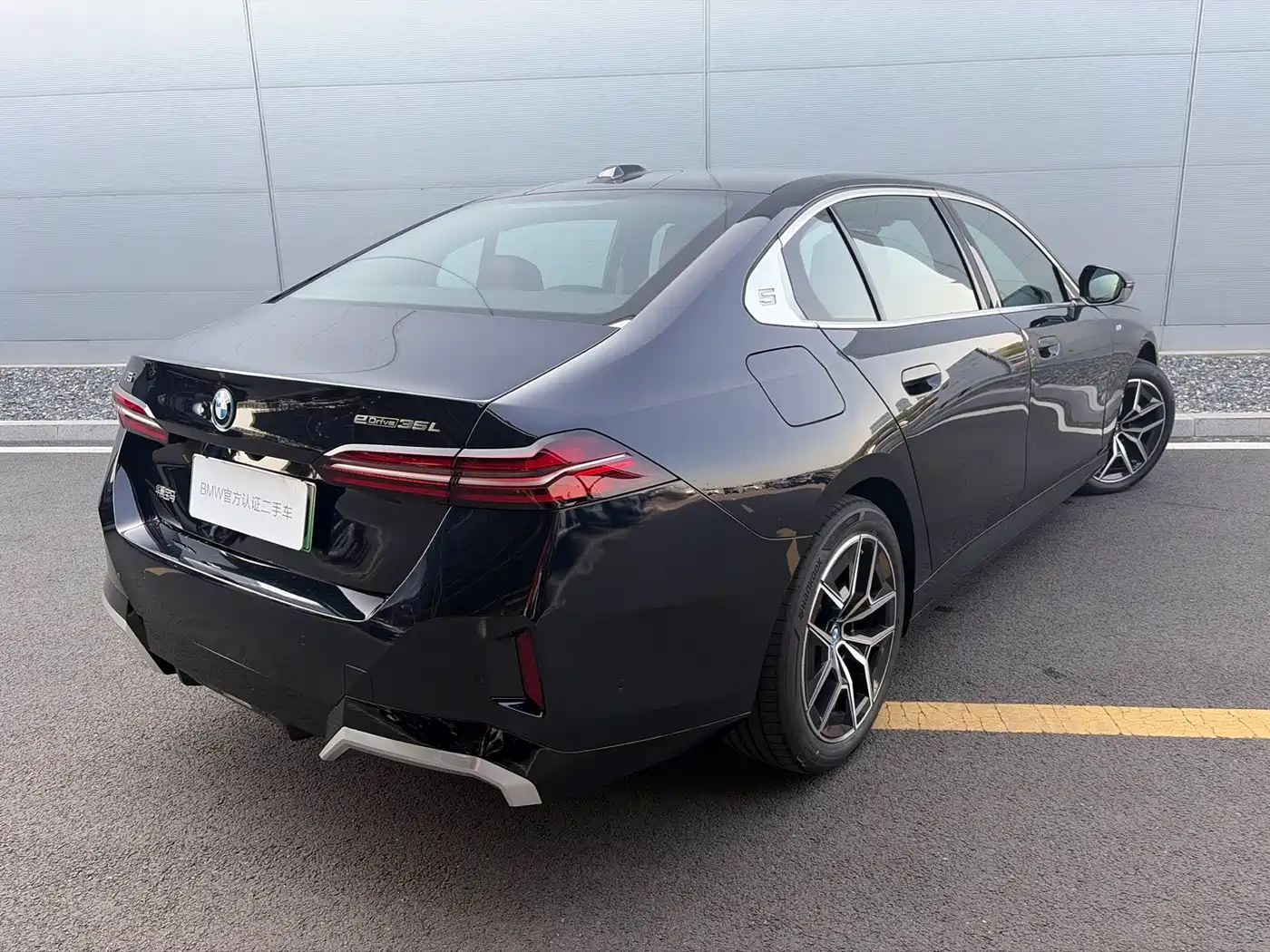 BMW i5 2024 eDrive 35L M Sport Package фото 12