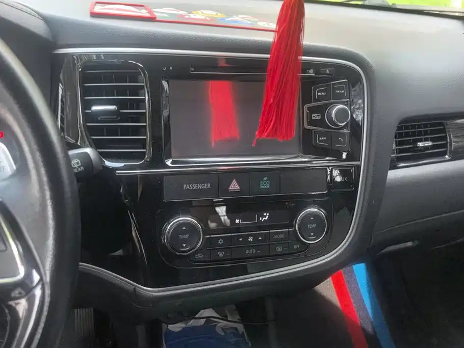 Mitsubishi Outlander (Import) 2016 2016 2.4L 4WD Elite 5-seater