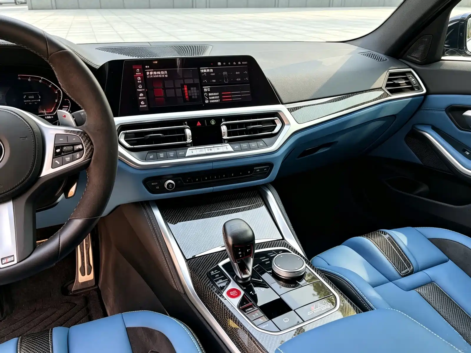 Photo 8 - BMW M4