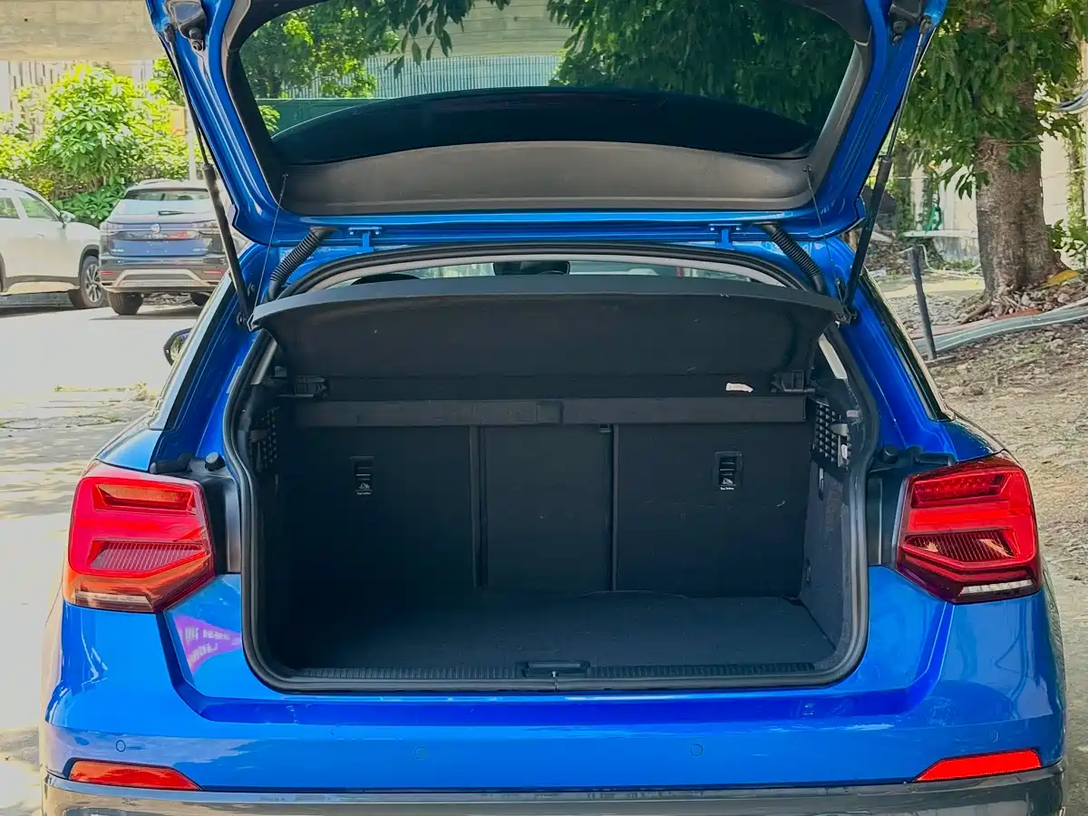 Audi Q2L e-tron 2019 Q2L e-tron Pure Electric Smart Cool Edition фото 6