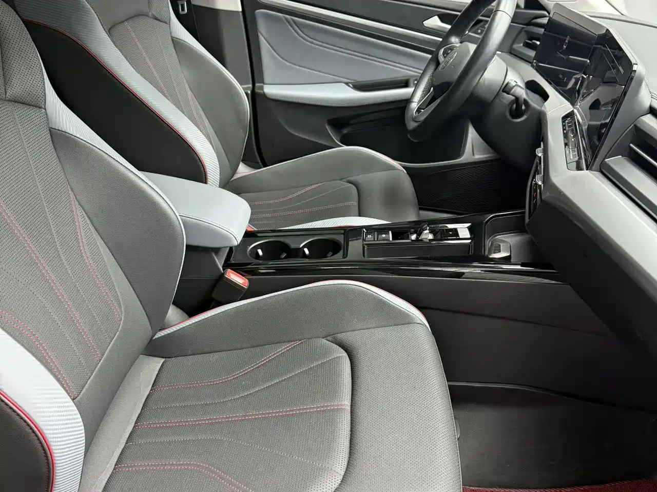 Volkswagen Lamando 2022 Lamando L 280TSI DSG Sporty Edition фото 10