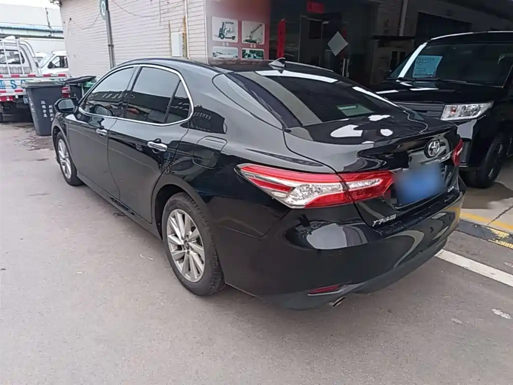 Toyota Camry 2021 2.0G Luxury Edition фото 5