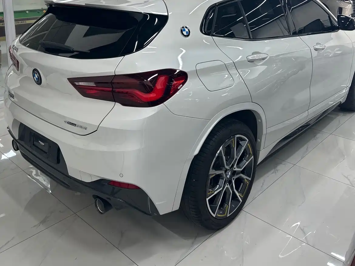BMW X2 2023 sDrive 25i Radiance Edition фото 11