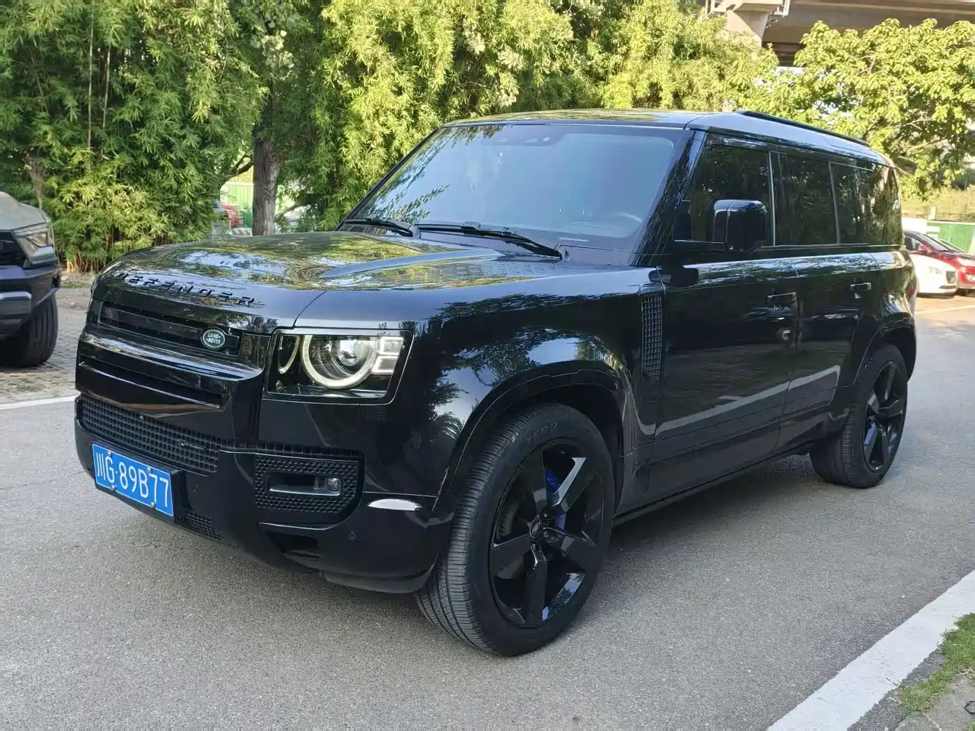 Land Rover Defender 2023 — пригон из Китая