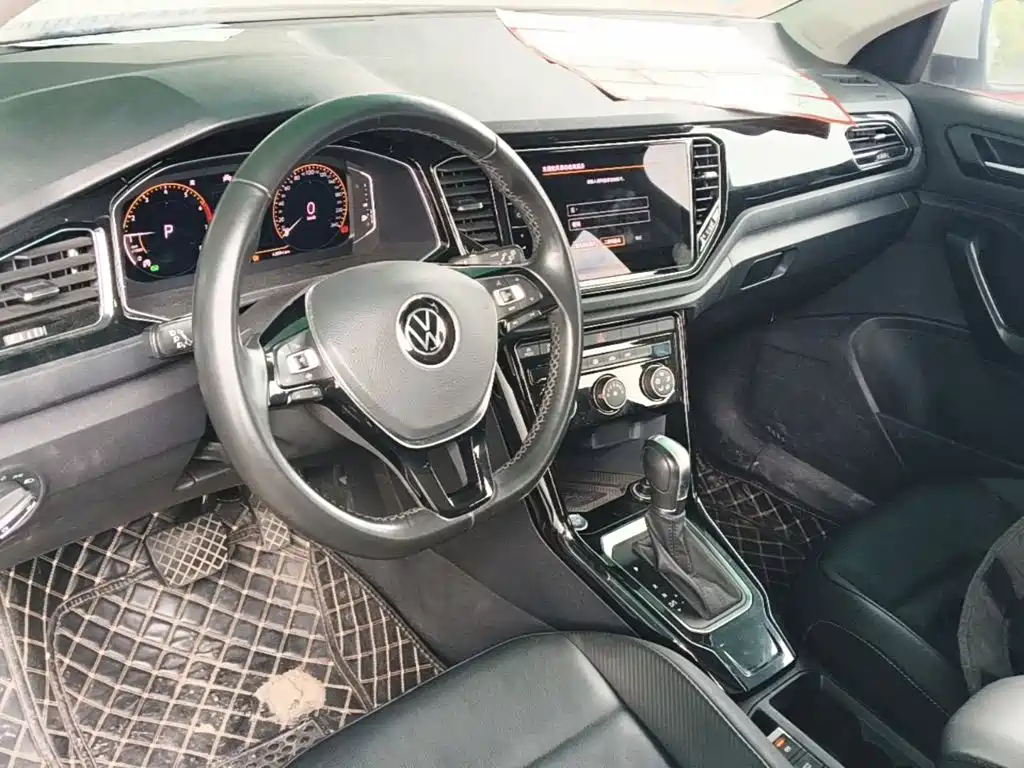Volkswagen T-Roc, миниатюра 10