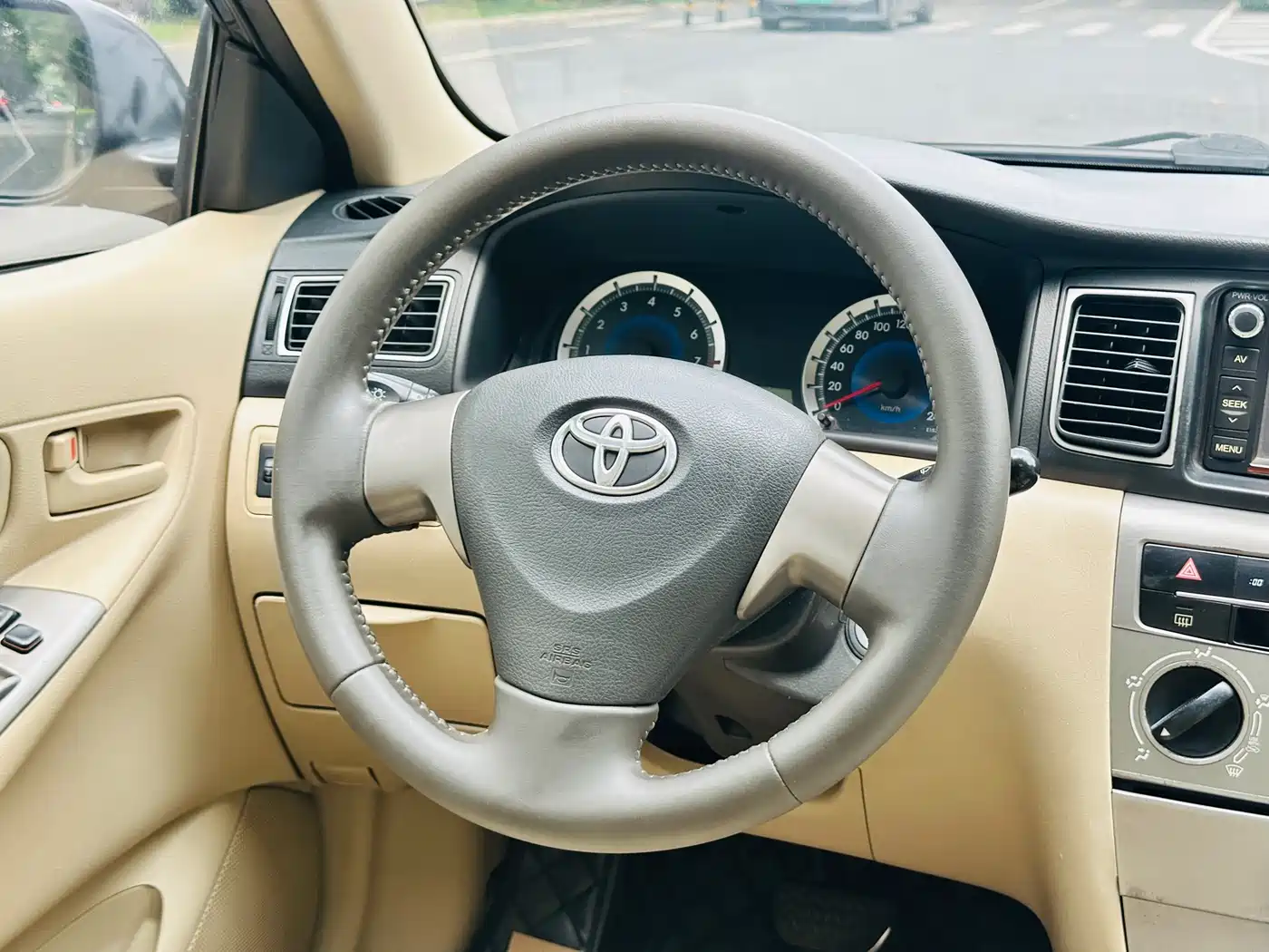 Toyota Corolla 2013 1.6L Automatic Excellence Edition фото 17