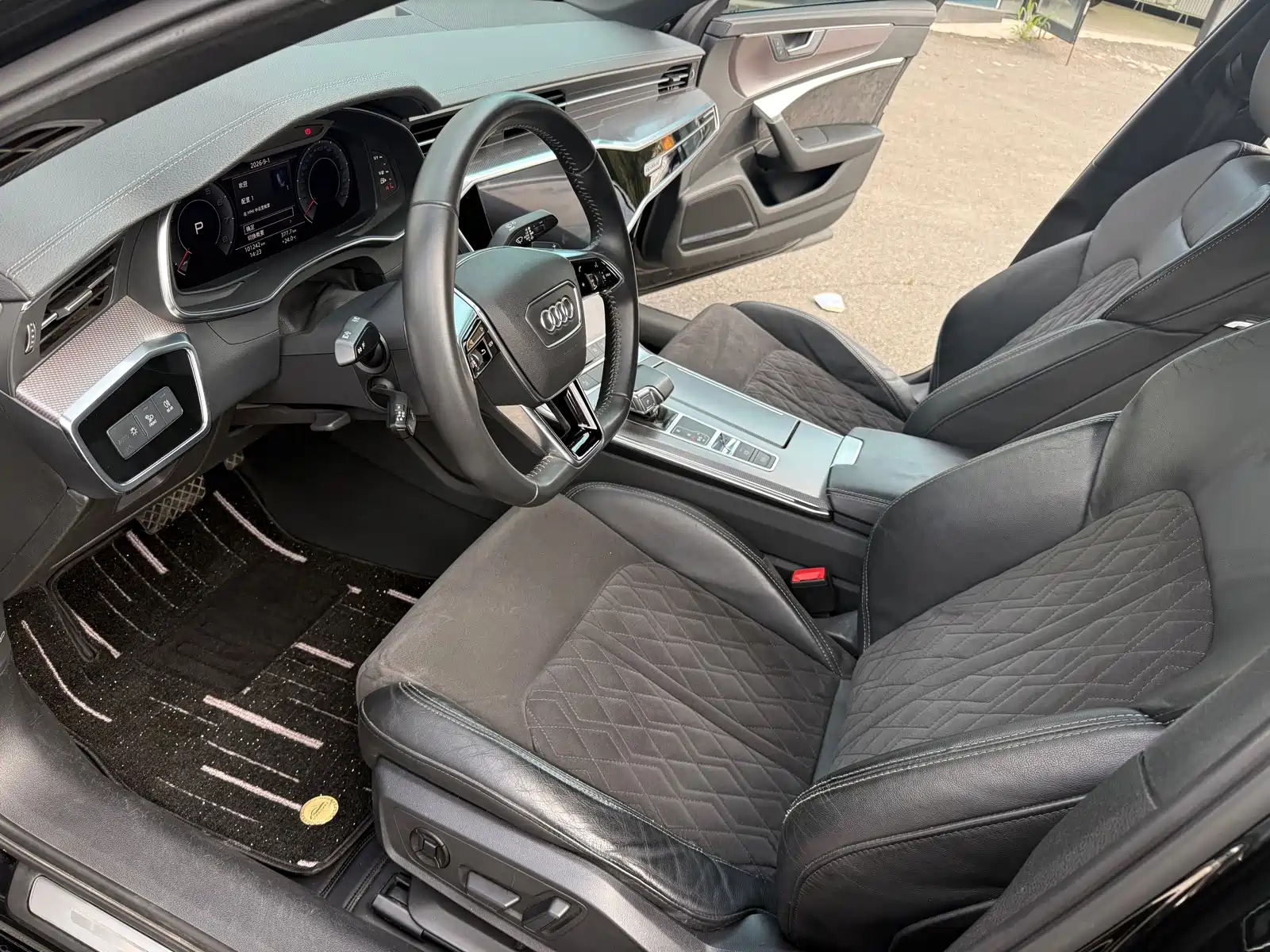 Фото 7 - Audi A6L