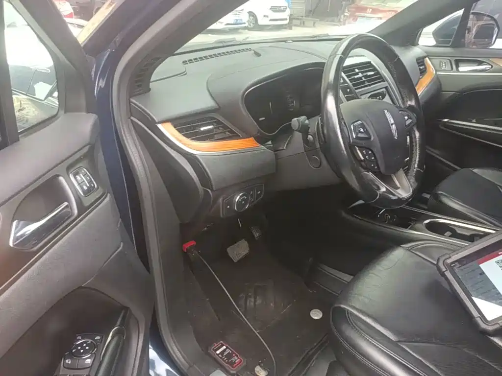 Photo 16 - Lincoln MKC