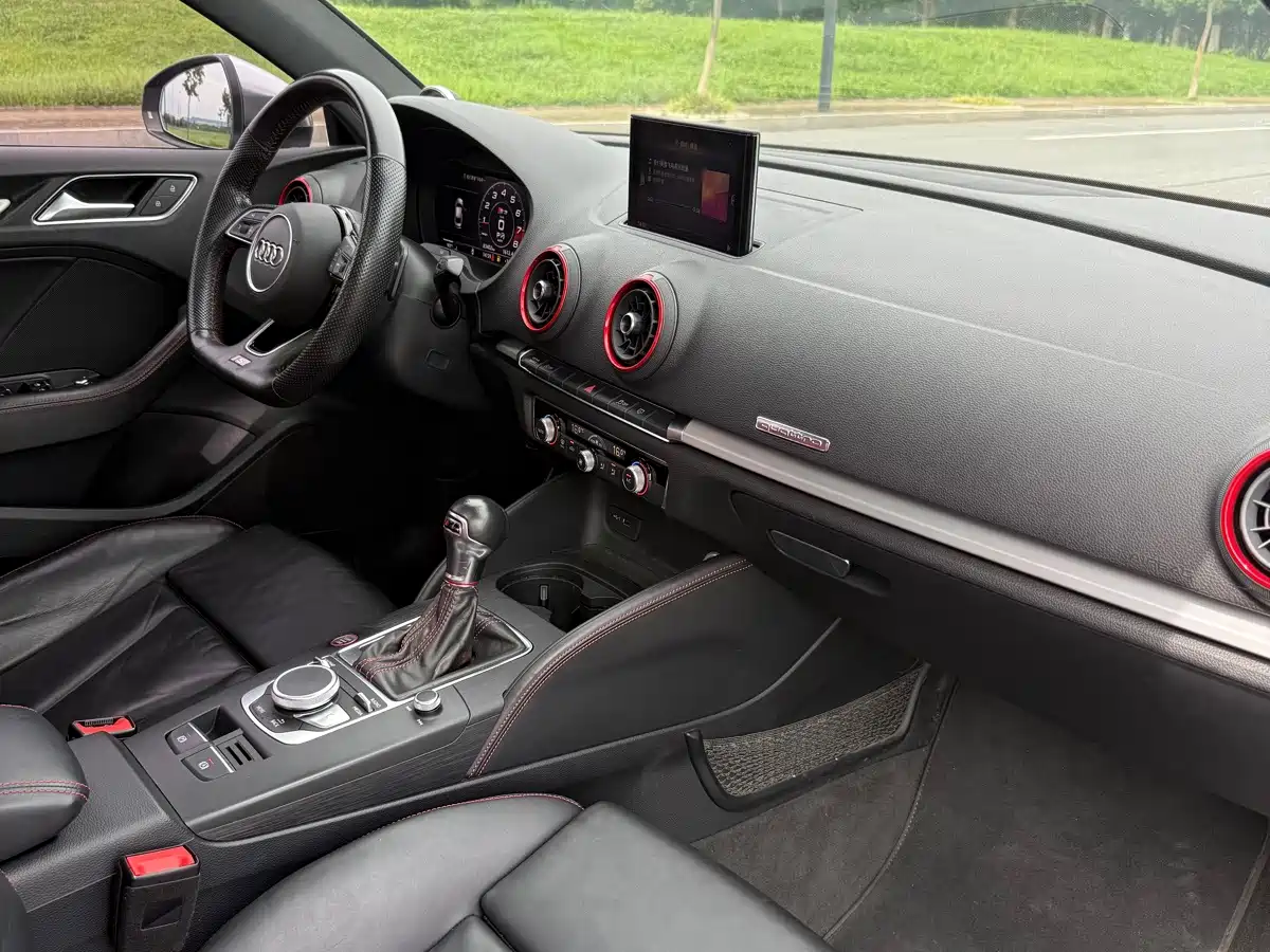 Audi S3 2019 2019 Audi S3 2.0T Limousine
