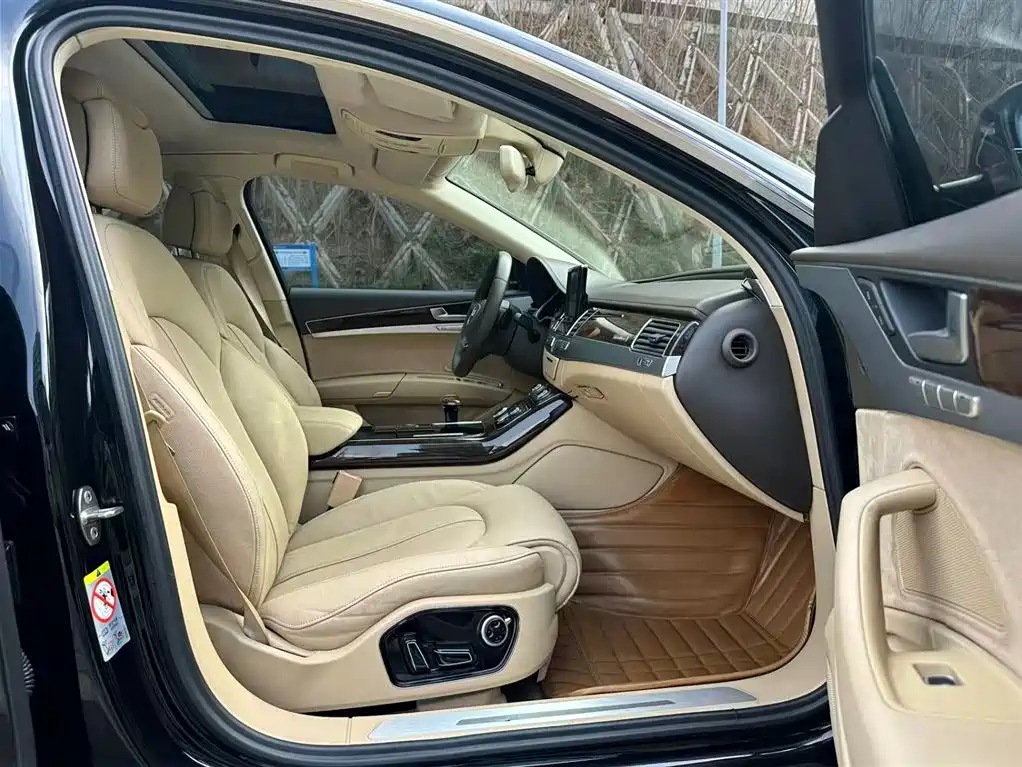 Audi A8 2014 A8L 45 TFSI quattro Comfort фото 10
