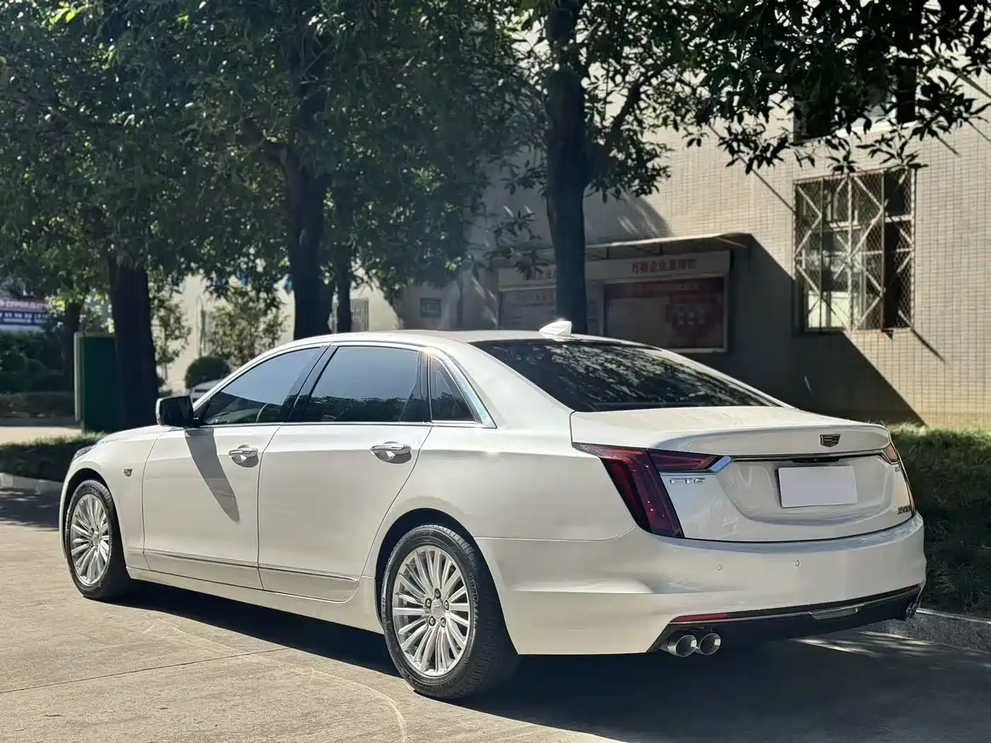 CADILLAC CT6