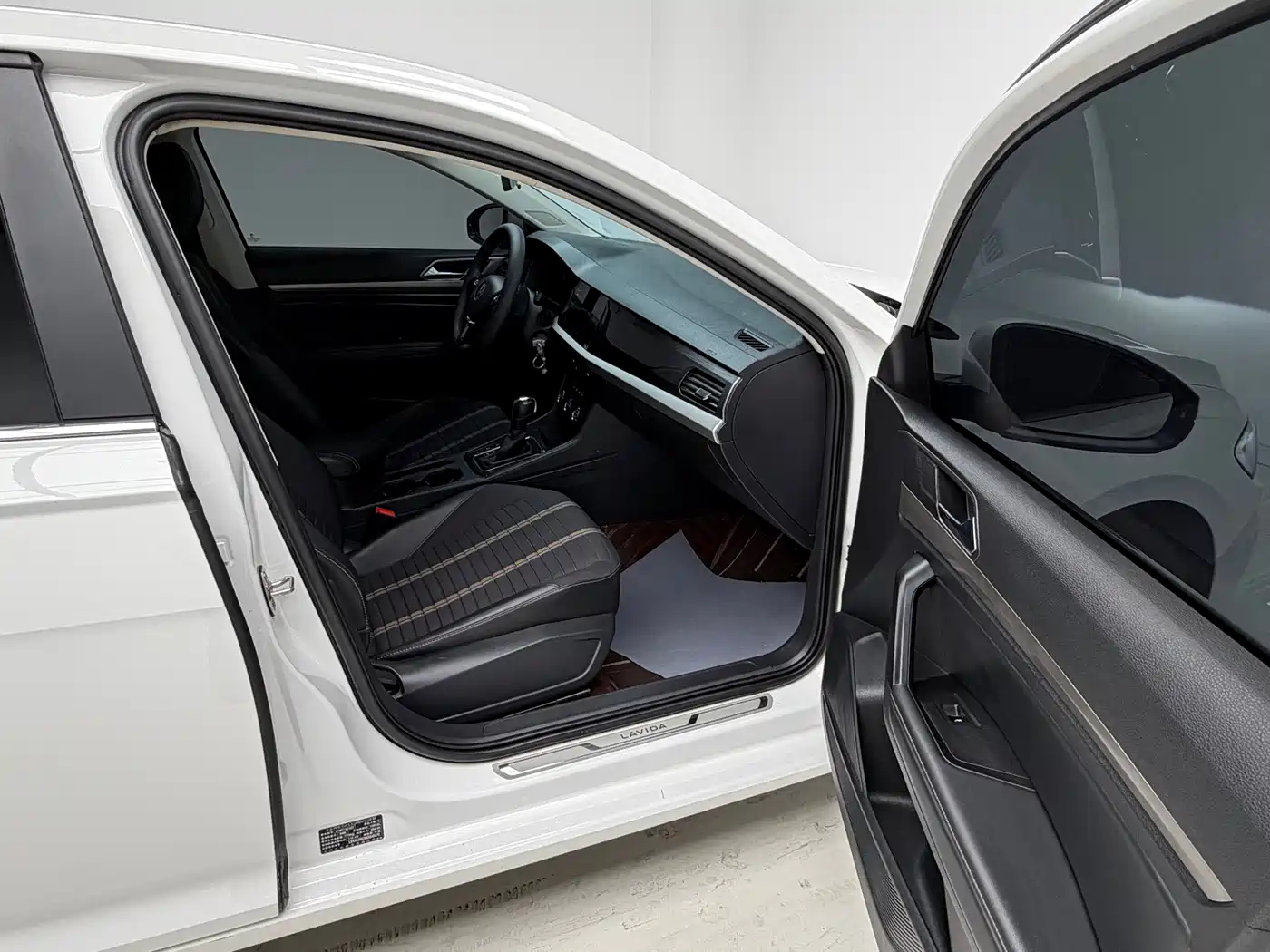Volkswagen Lavida 2022 280TSI DSG Comfort Edition фото 11