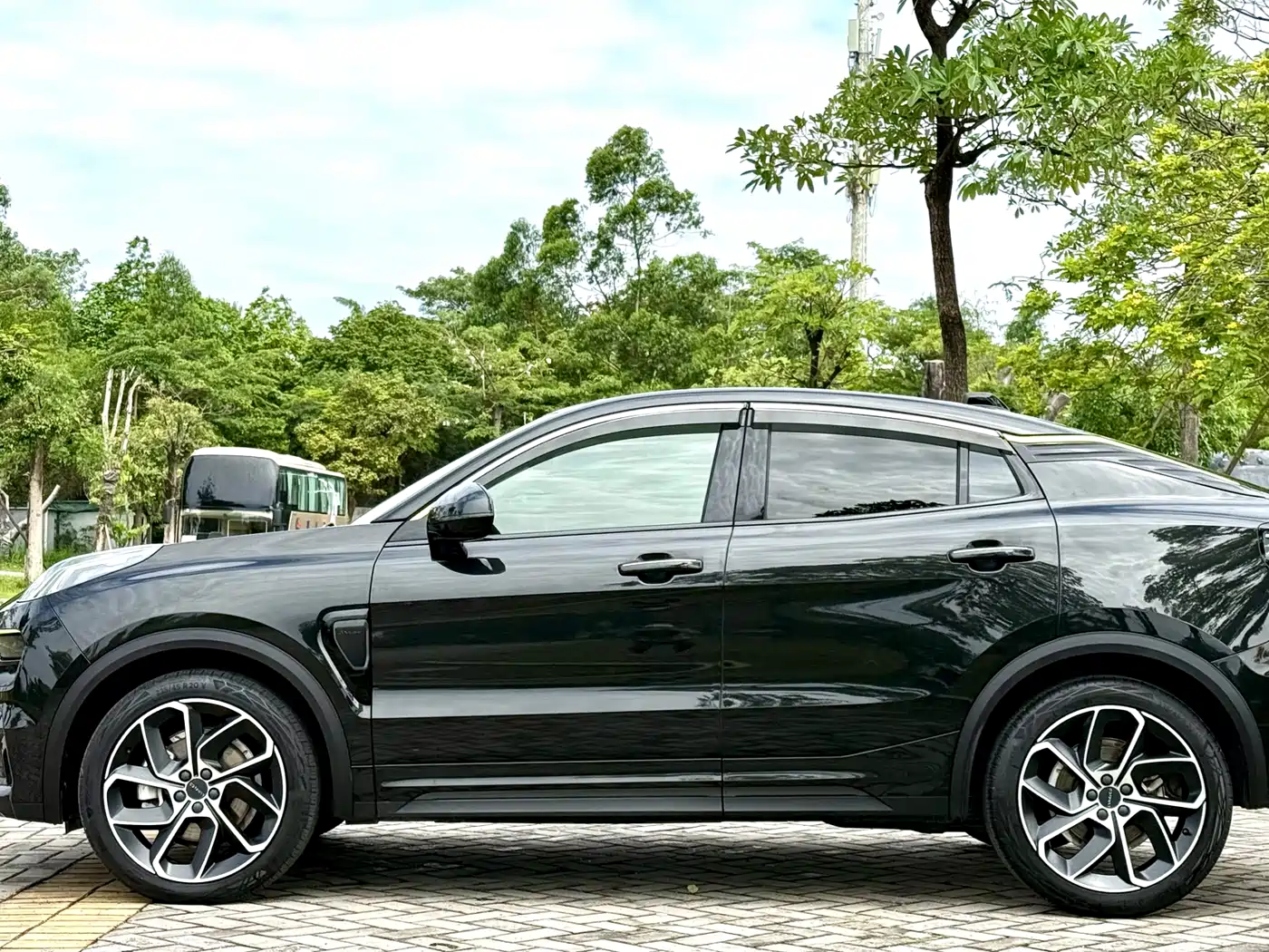 Lynk & Co 05 2020 2.0TD 2WD Shine Plus фото 4