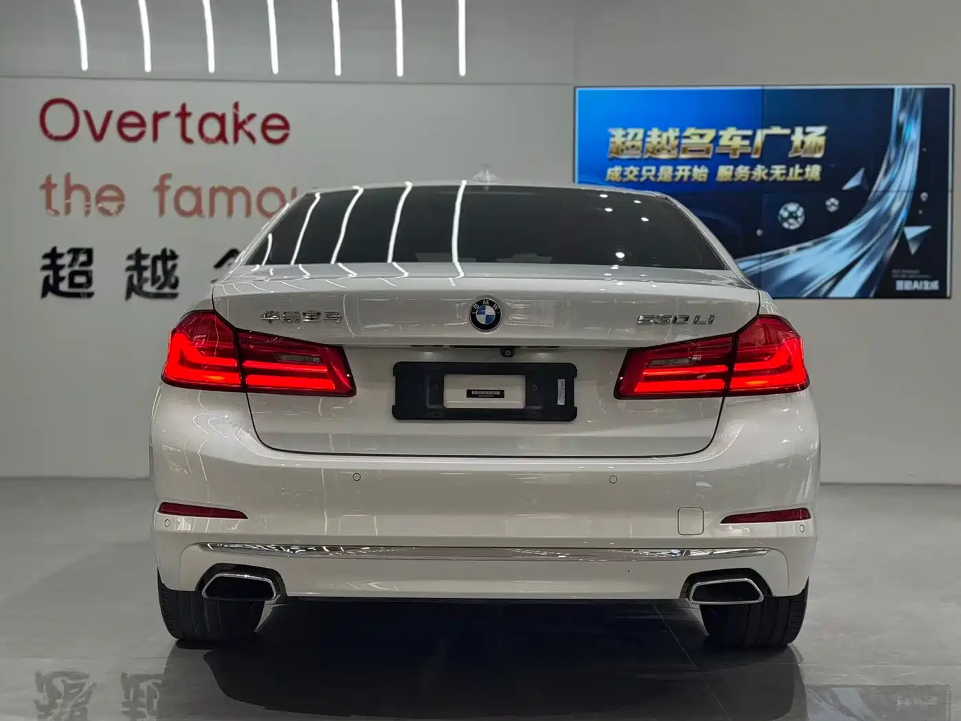 BMW 5 Series 2019 530Li Premium Luxury Package фото 5