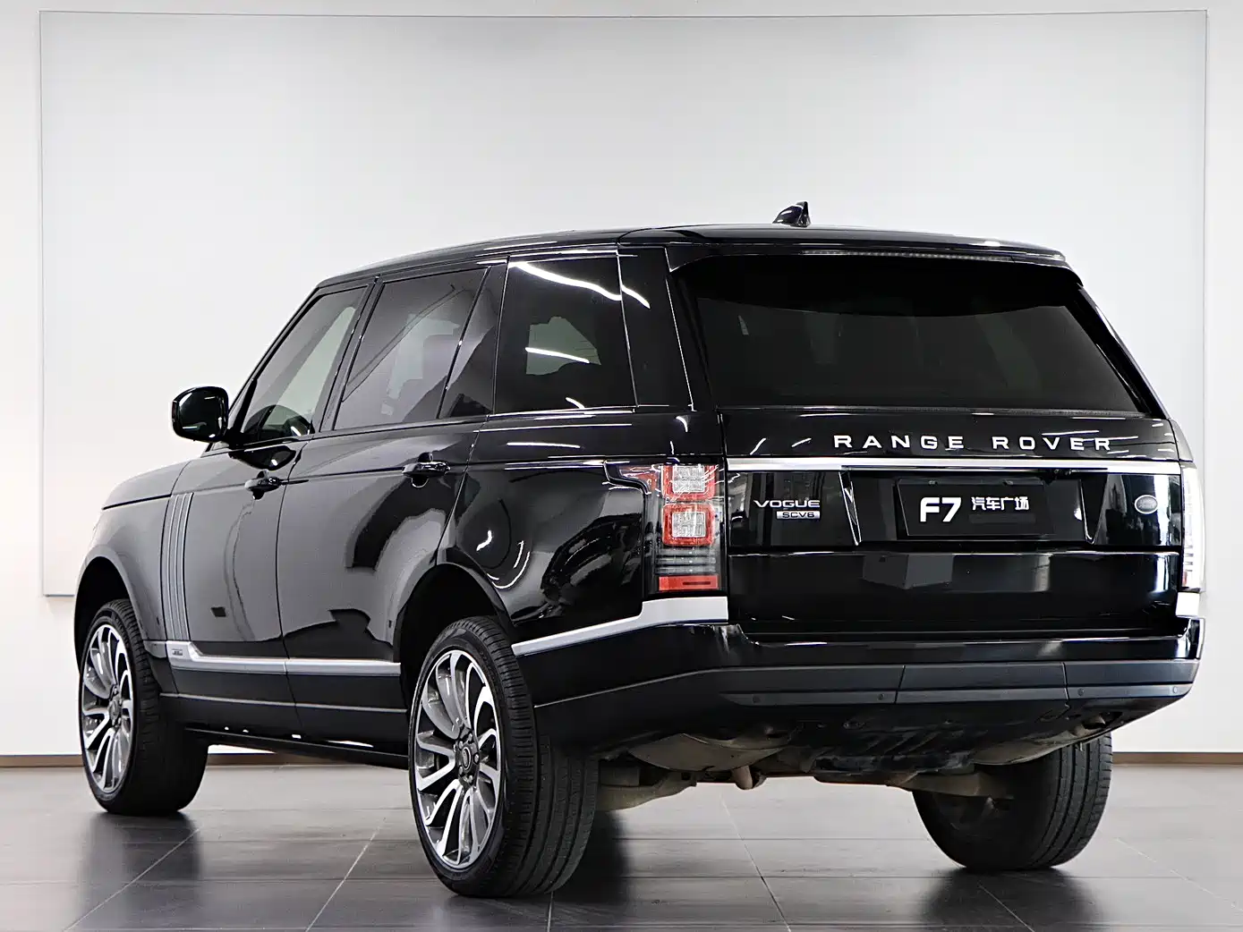 Land Rover Range Rover 2017 3.0 SC V6 Vogue LWB (Long Wheelbase) фото 5
