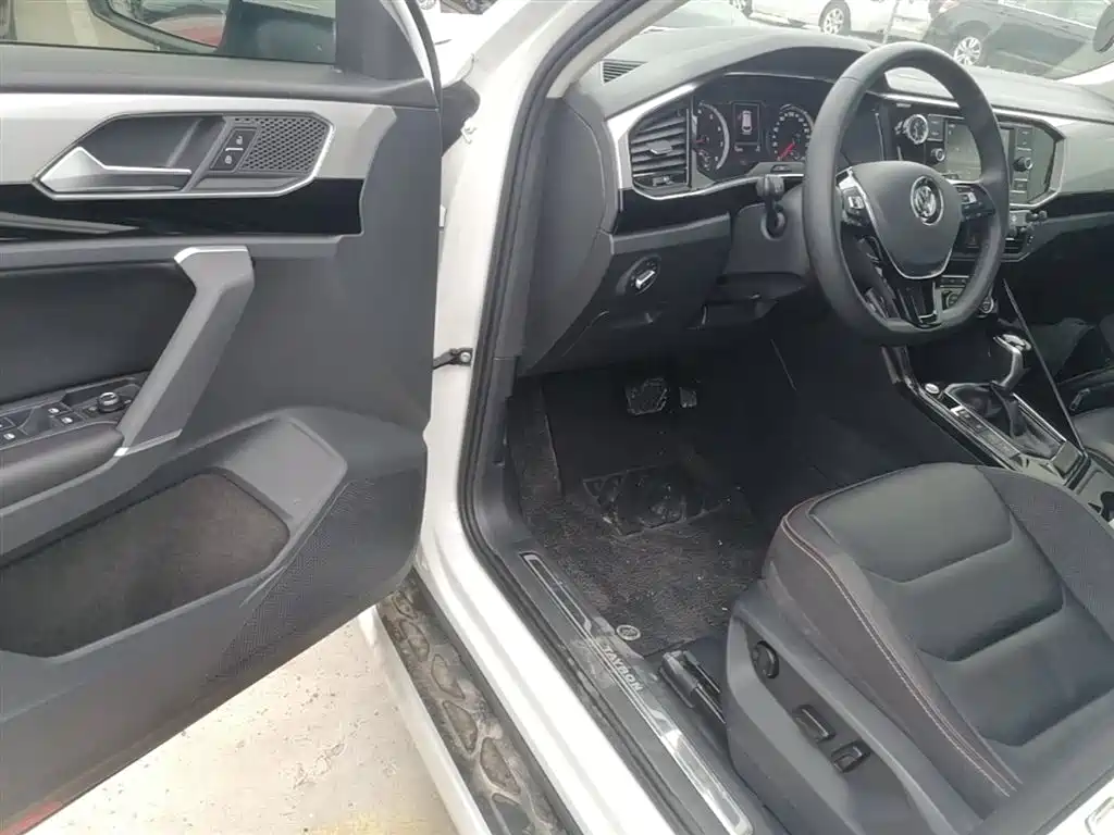 Volkswagen Tayron 2019 330TSI 2WD Luxury China VI фото 16
