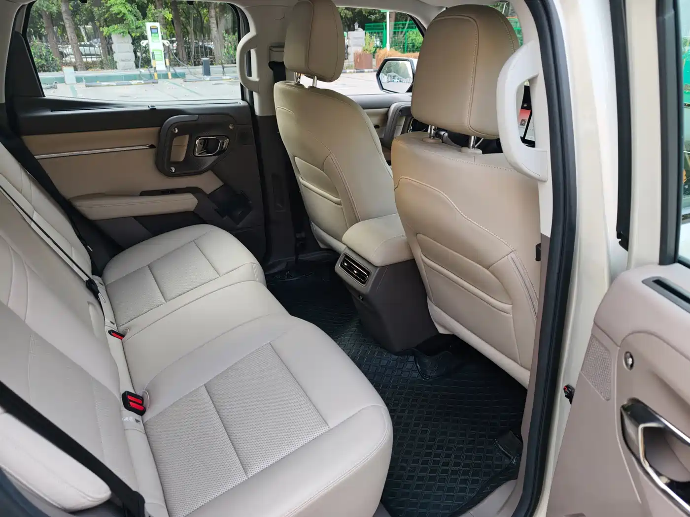 Haval Second-Generation Big Dog New Energy 2025 2025 Hi4 145km Premium Edition