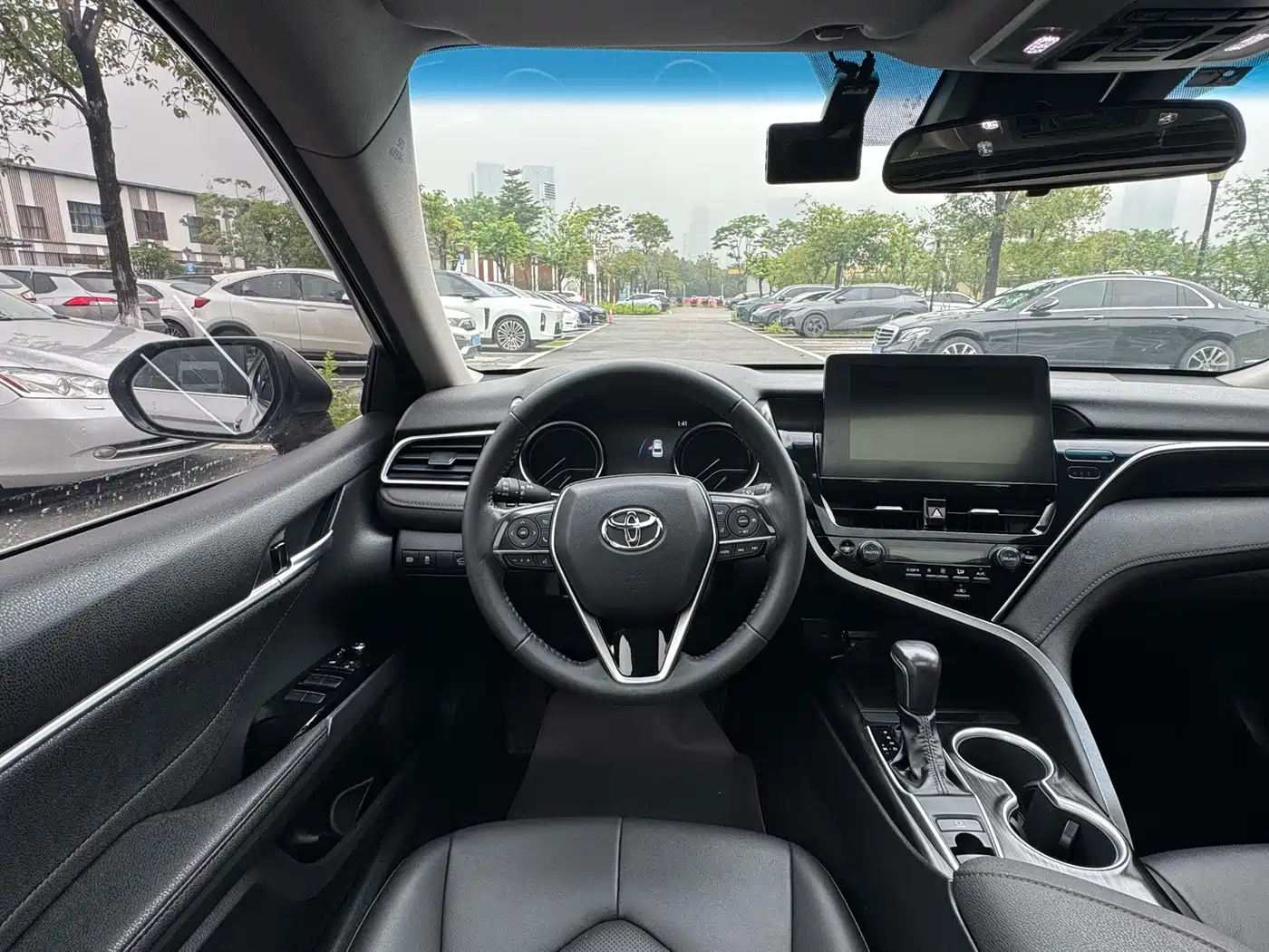 Toyota Camry 2023 2.0G Luxury Edition фото 15