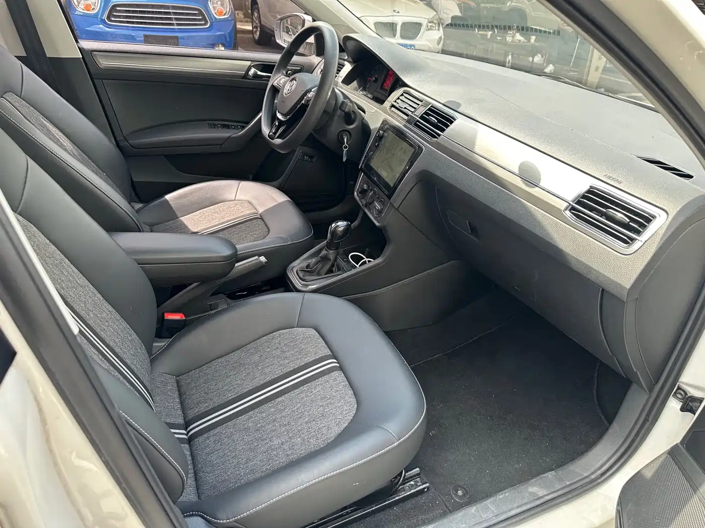 Volkswagen Santana 2021 1.5L Automatic Comfort Edition фото 11