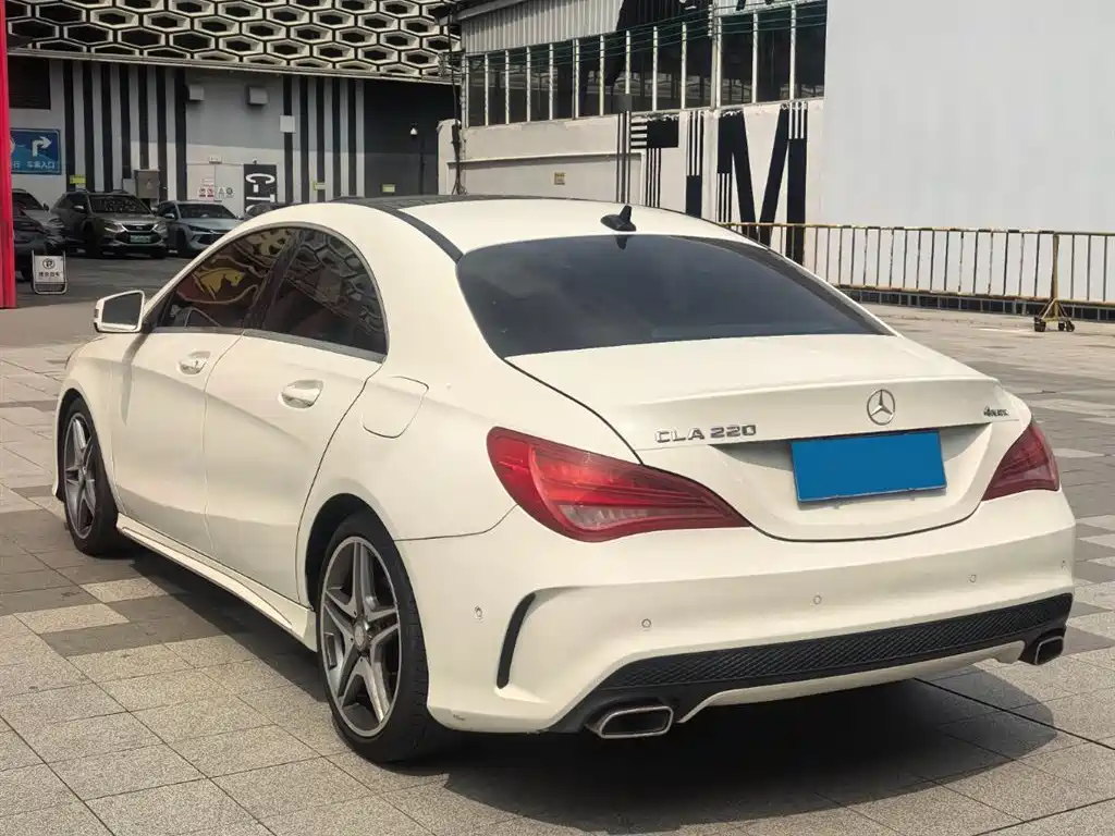 Mercedes-Benz CLA (Import) 2015 CLA 220 4MATIC фото 8