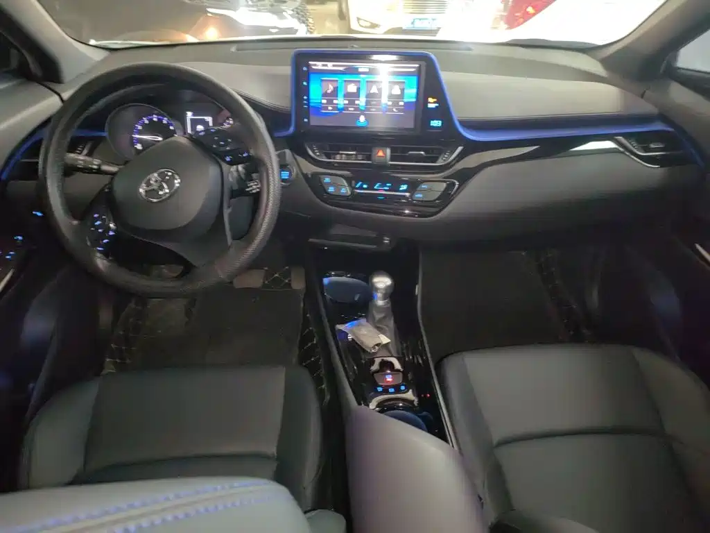 Toyota C-HR 2021 2020 Model 2.0L Leading