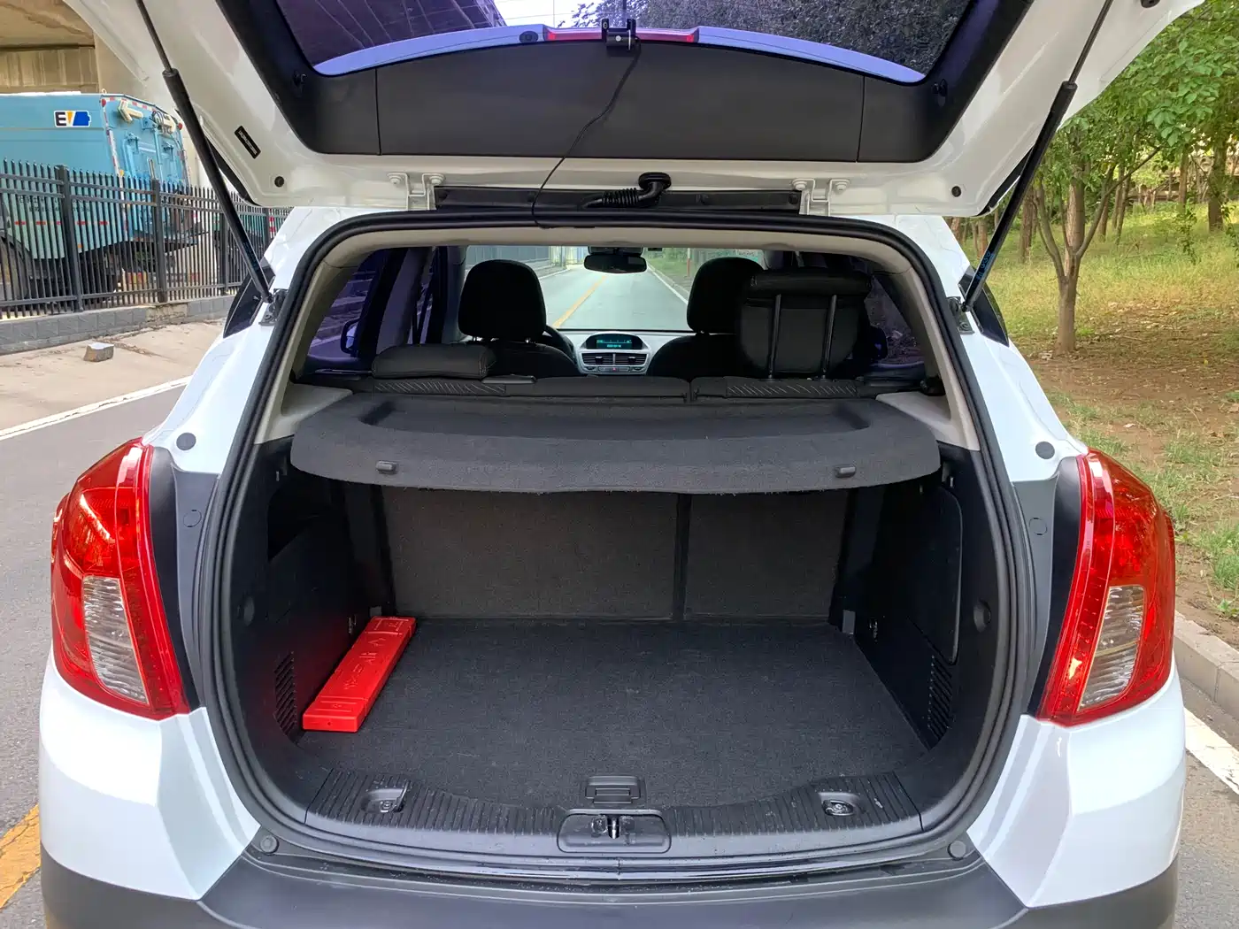 Buick Encore 2014 1.4T Automatic 2WD Urban Elite фото 11