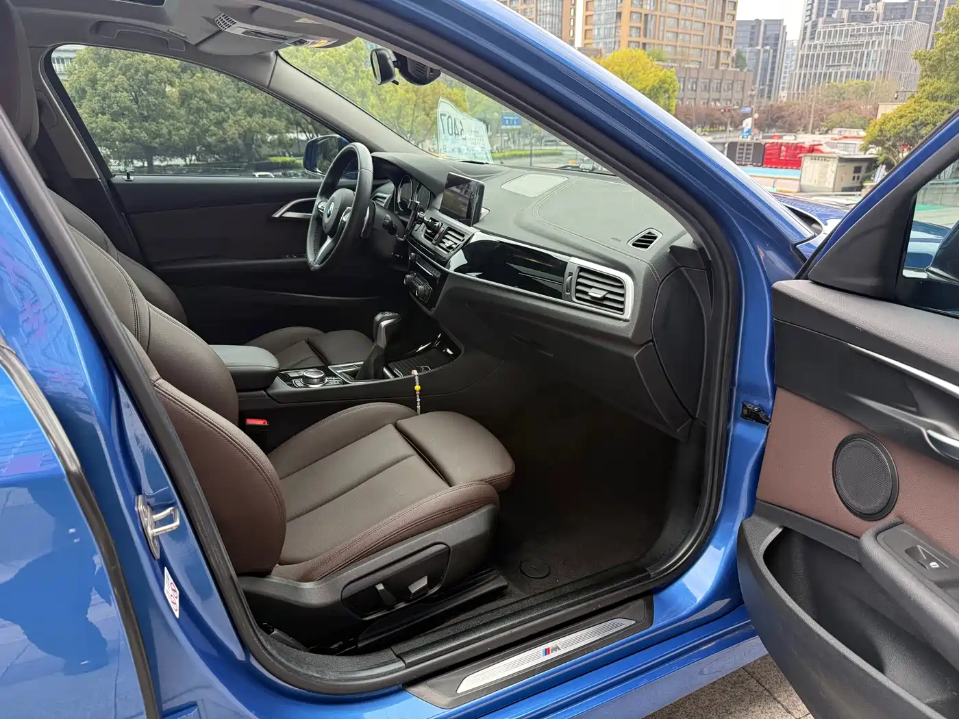 BMW 1 Series 2019 120i Leading M Sport Package фото 8