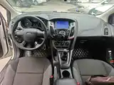 Фото 10 - Ford Focus