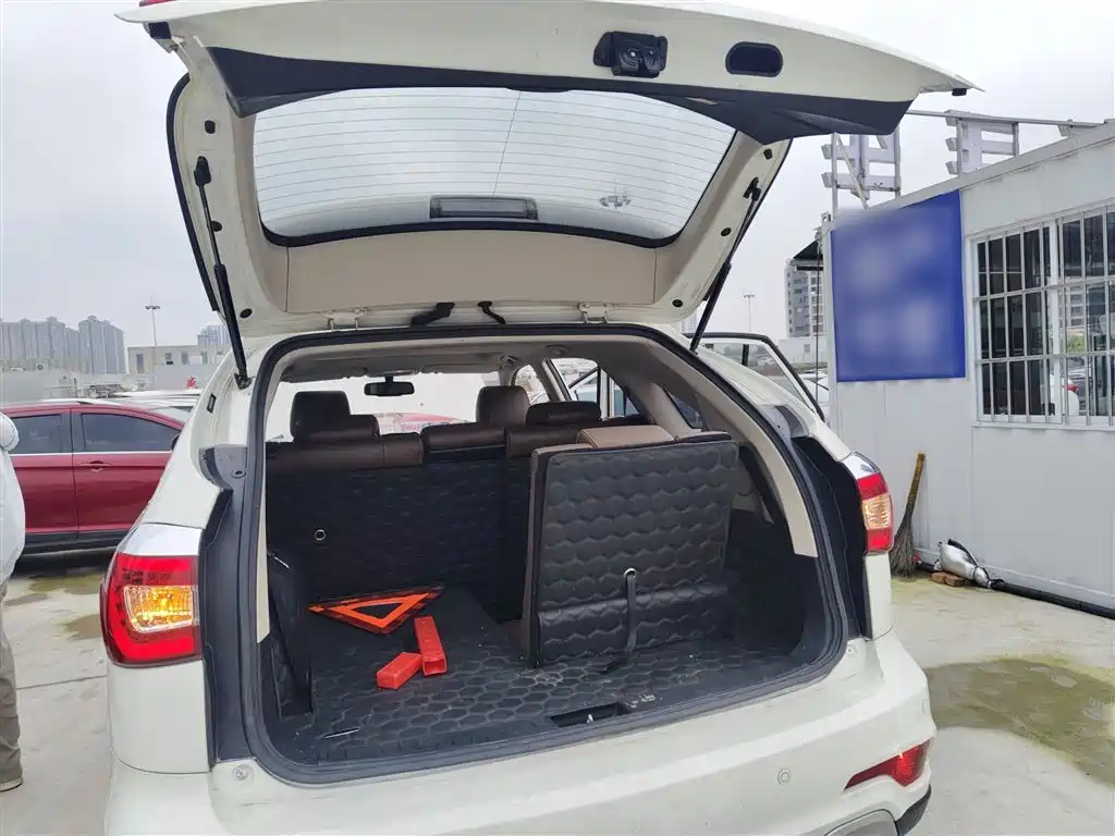 BYD S7 2016 1.5T Manual Premium Model фото 15