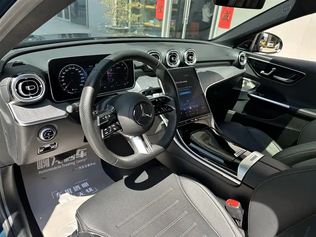 Mercedes-Benz C-Class 2023 C 260 L Night Edition Sport фото 11