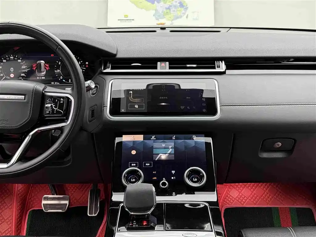Фото 12 - Land Rover Range Rover Velar