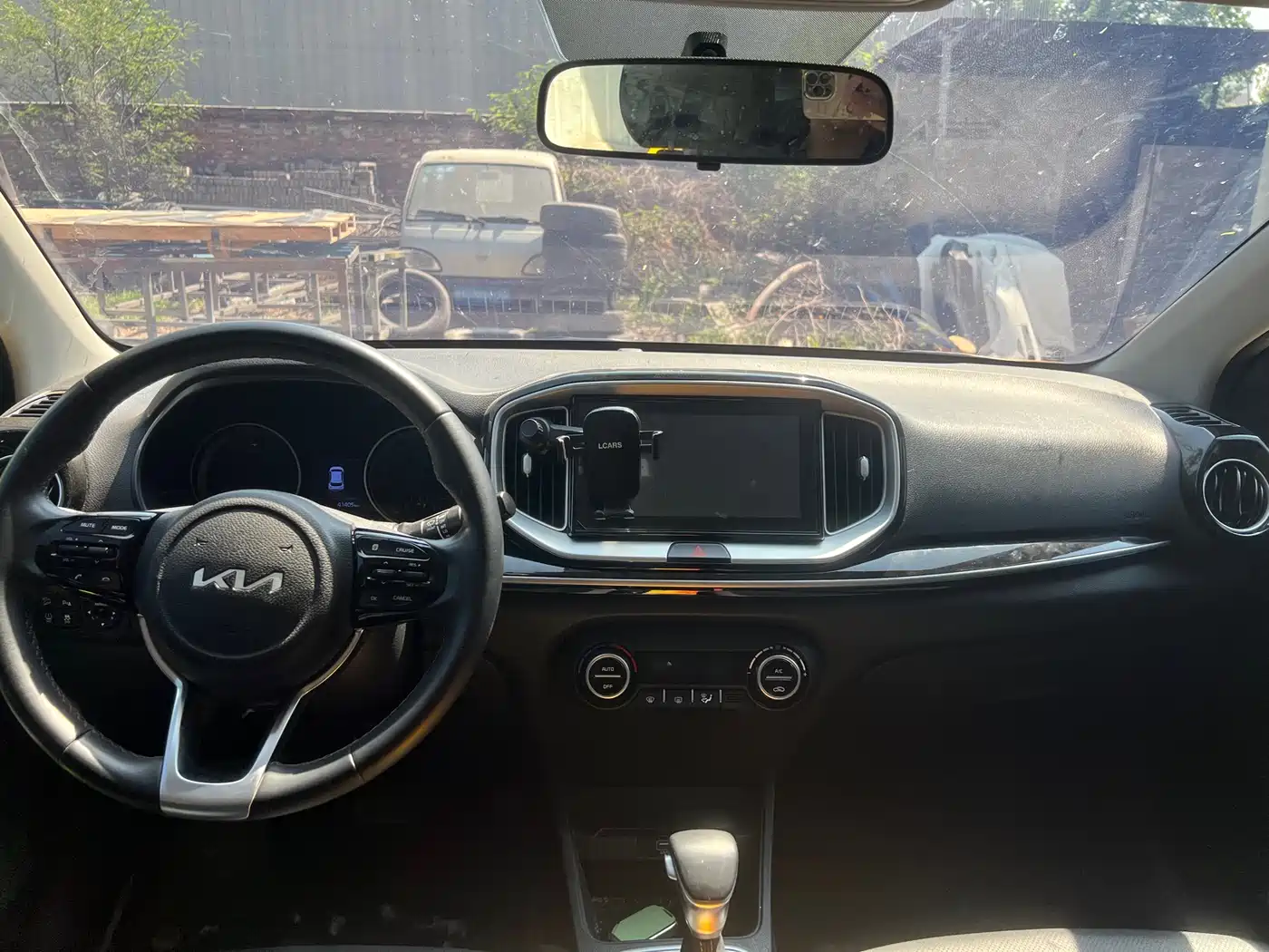 Kia KX1 2021 1.4L CVT Sunroof Version фото 10